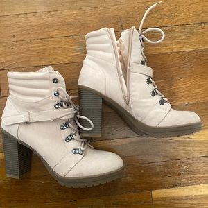 NWOT Pink Ankle Boot